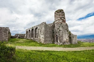قلعة روزافا - اماكن سياحية في مدينة شكودرا
