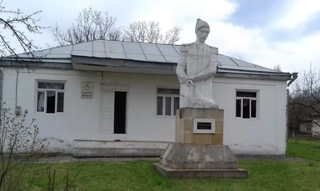 متحف منزل عباس أوغولو باكخانوف - قوبا اذربيجان