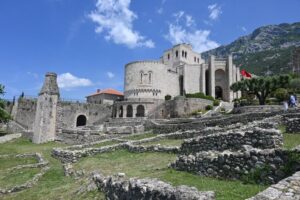 قلعة كرويا البانيا - السياحة في البانيا