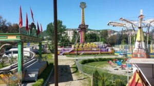 لونا بارك تيرانا - السياحة في البانيا