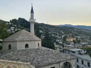 مسجد البازار جيروكاسترا - السياحة في البانيا